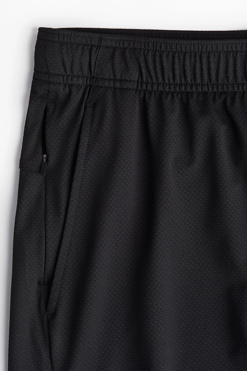 Sports Shorts with DryMove™