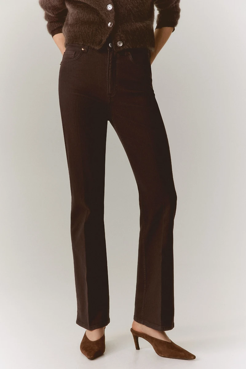 Jean taille haute coupe bottillon