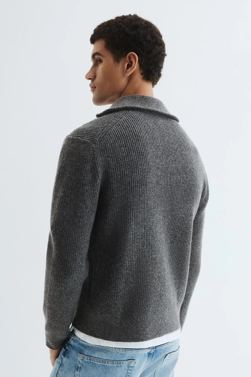 Chandail coupe classique à col fermeture éclair