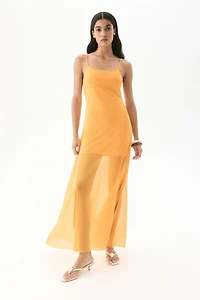 Robe en filet à bretelles fines