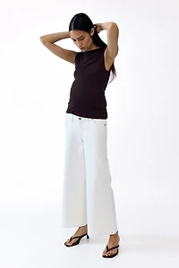 MAMA Sleeveless Boat-Neck Top
