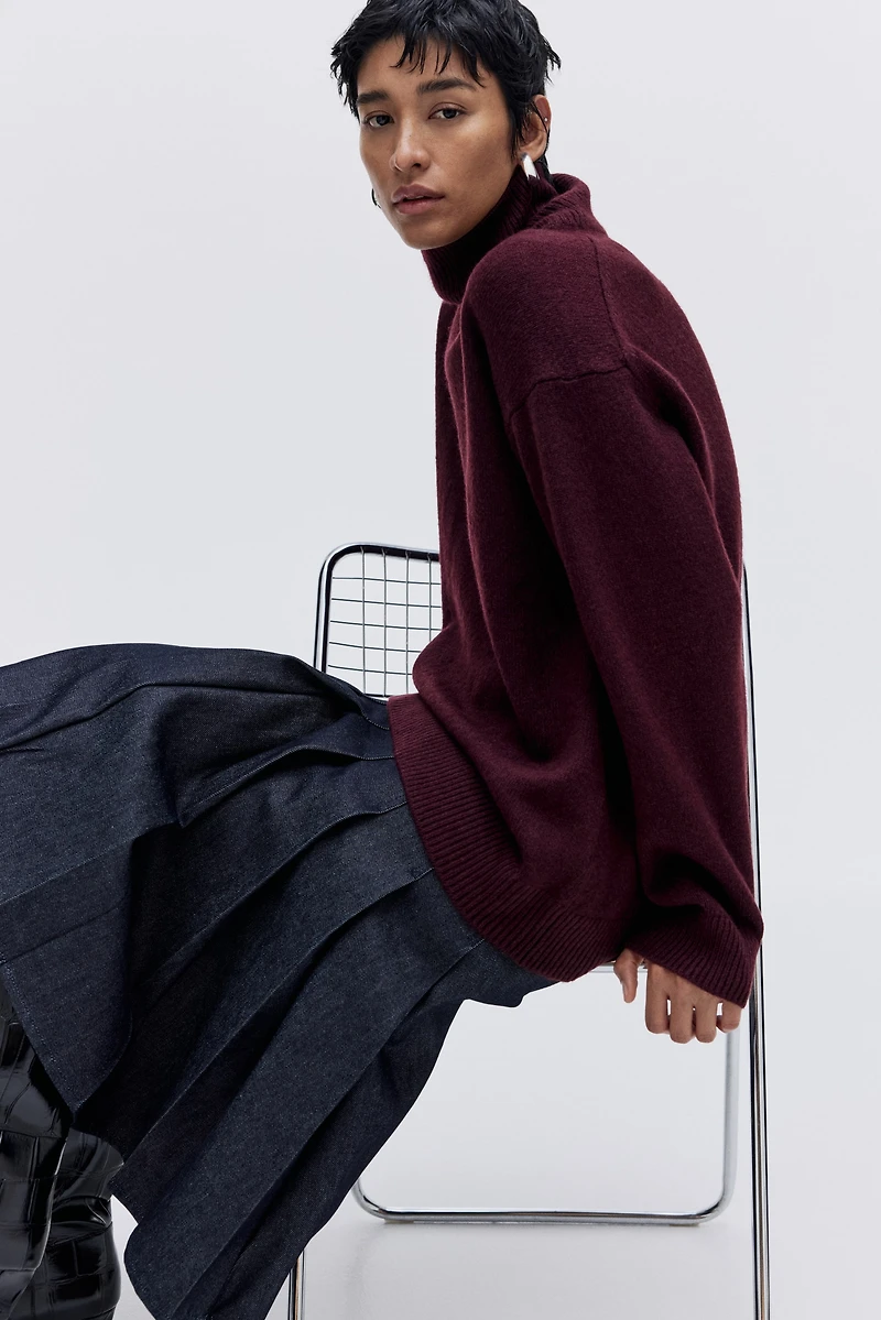 Loose-Fit Turtleneck Sweater