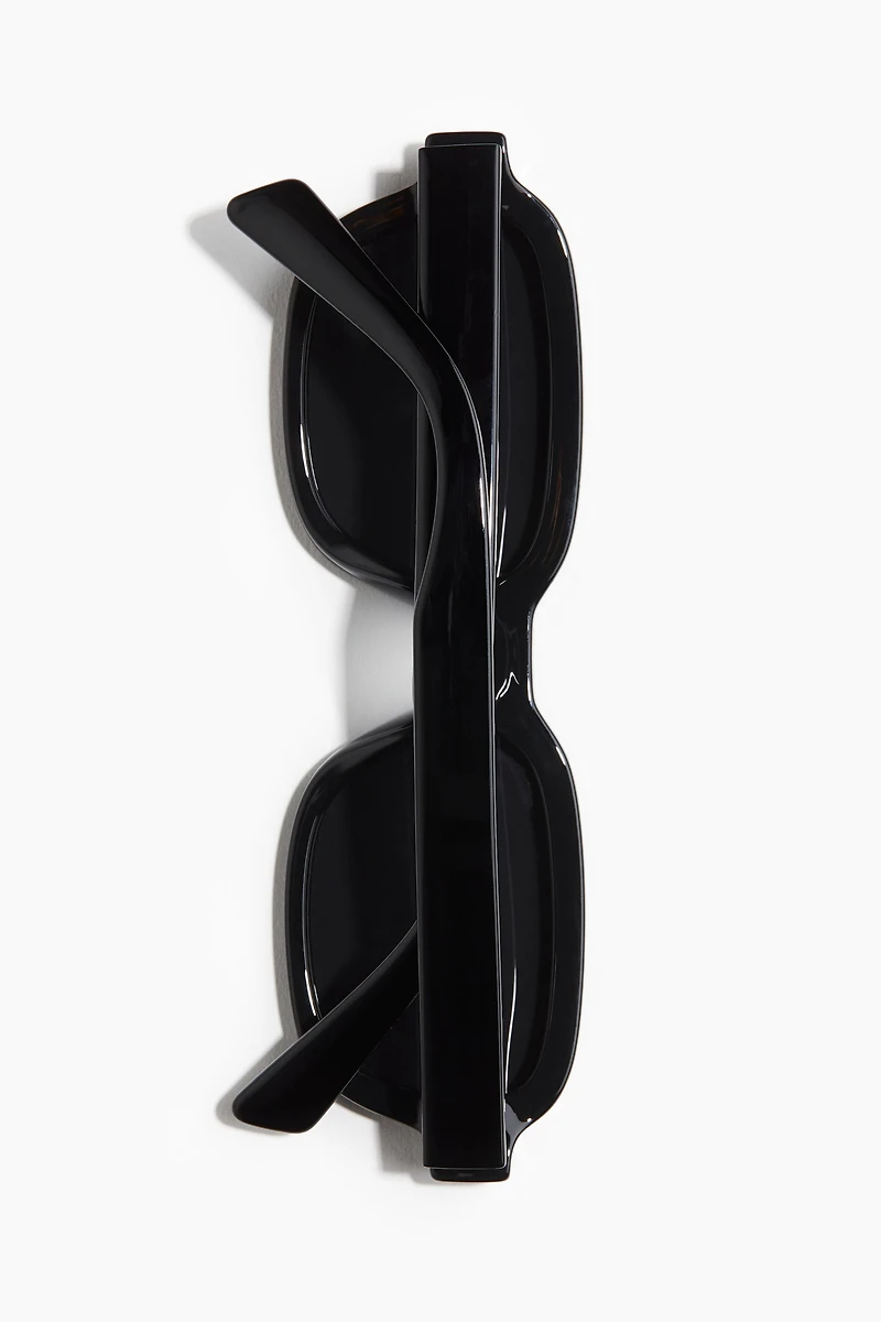 Lunettes de soleil ovales