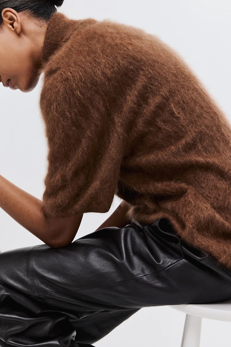 Haut à col roulé en cachemire brossé