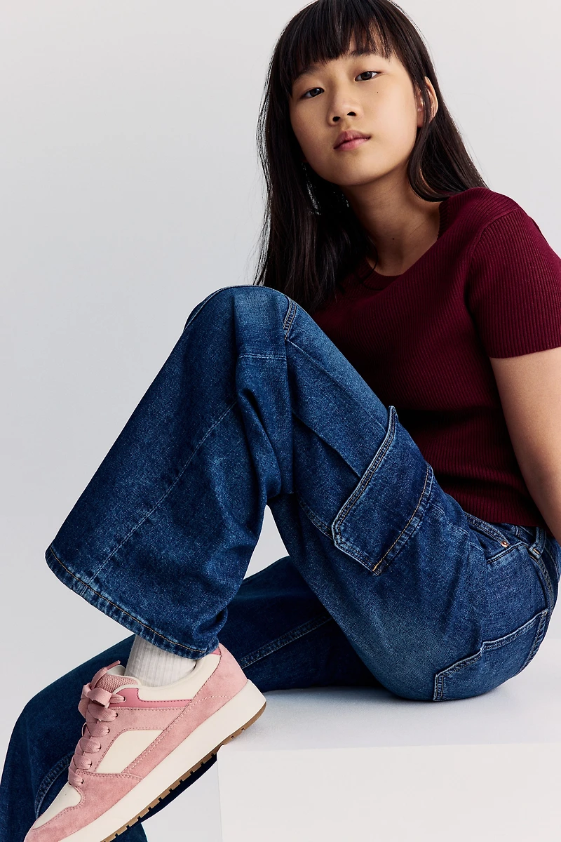 Wide Leg Cargo Jeans