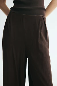 Pantalon froissé en viscose mélangée