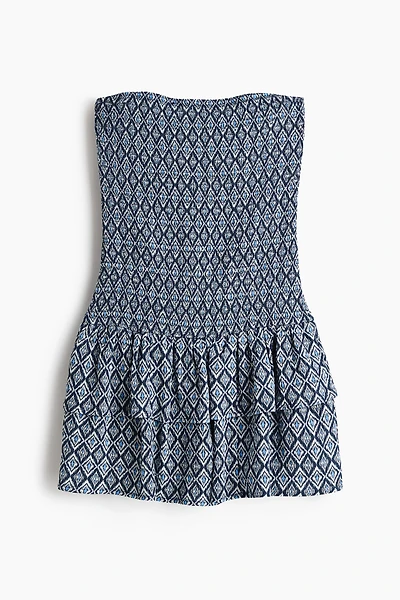 Robe à étages smockée