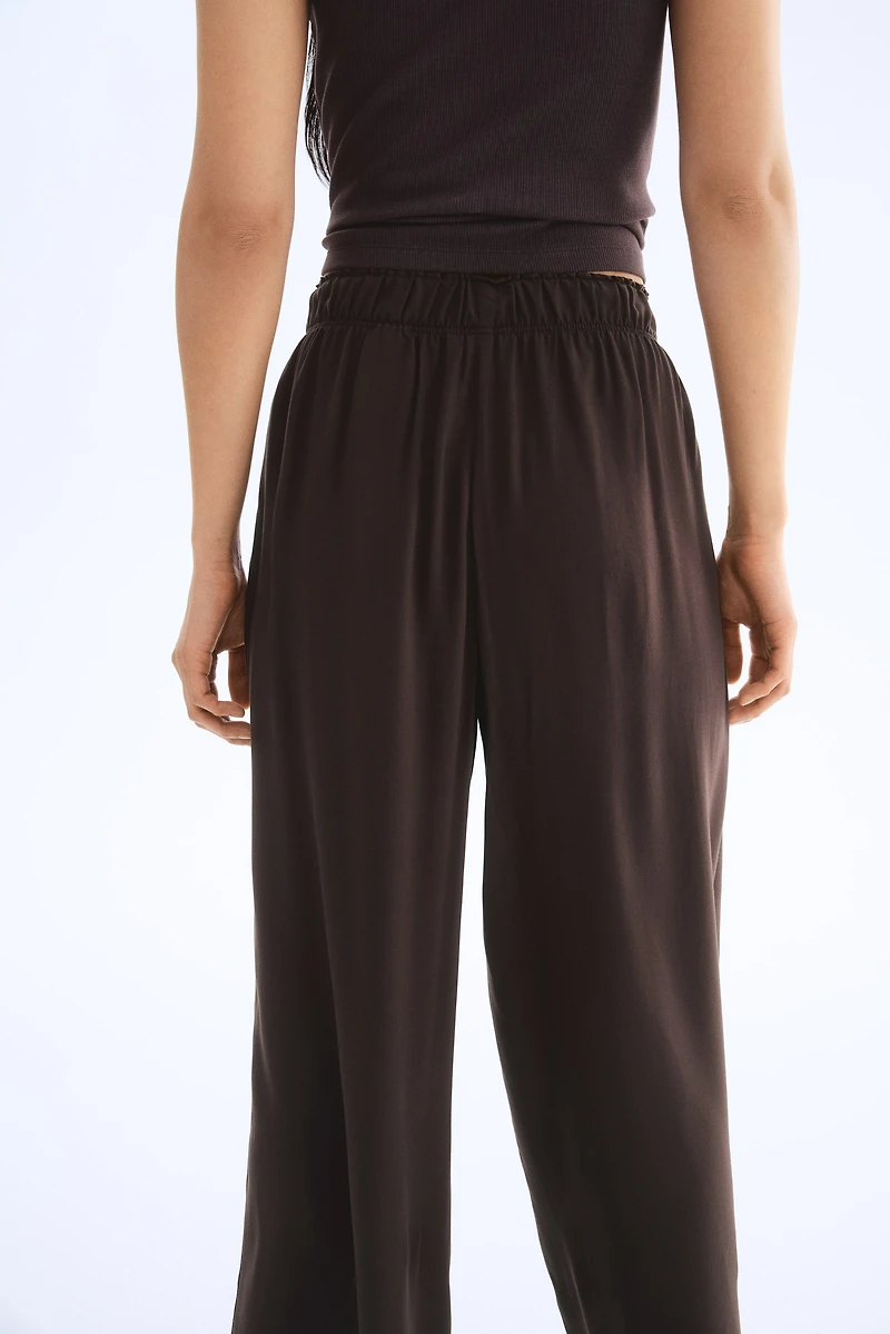 Crop Pull-on Pants
