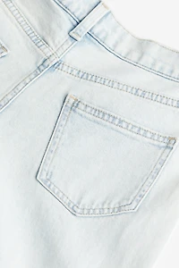 Loose Fit Wide Leg Cargo Jeans