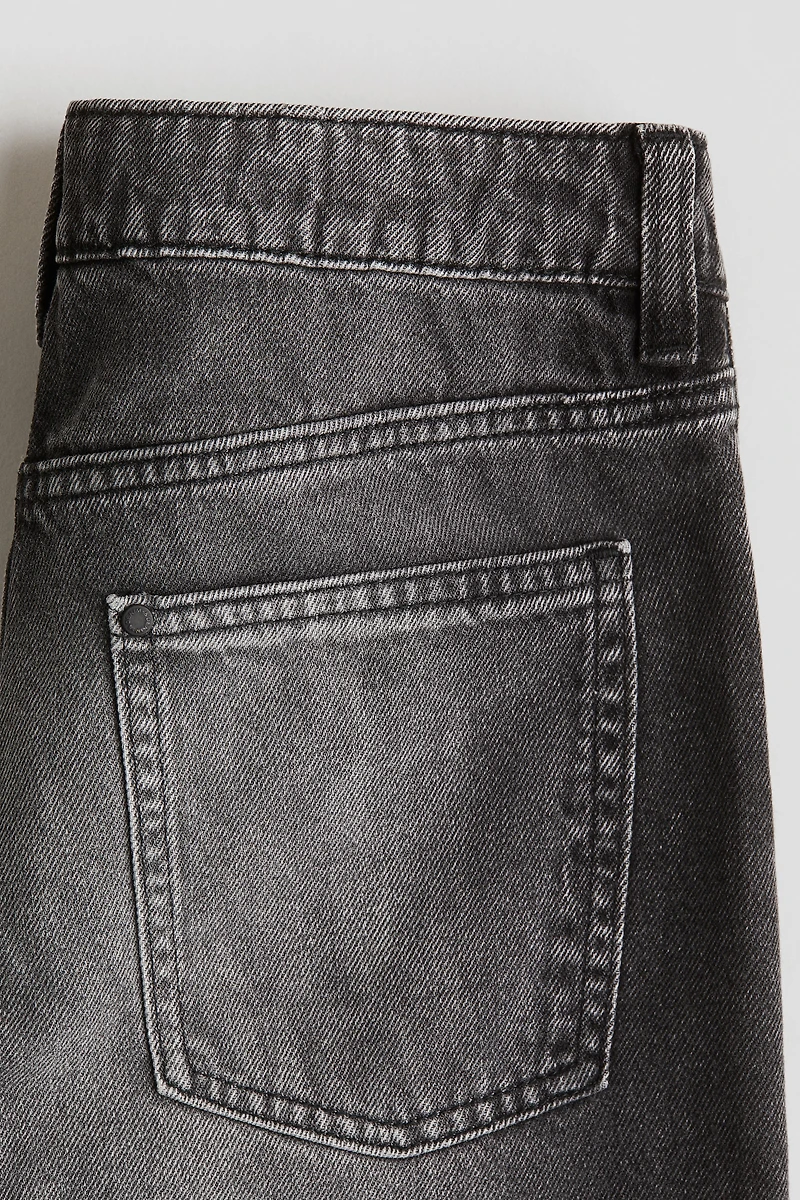 Loose-Fit Wide-Leg Jeans