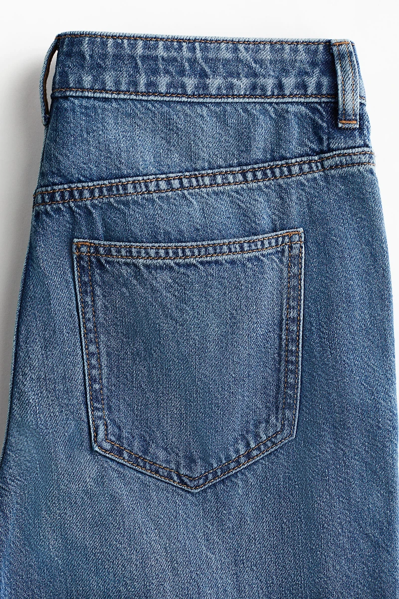 Jean classique jambes larges avec bandes latérales