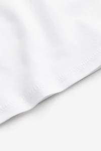 Short T-shirt