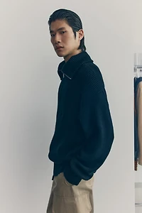 Chandail en tricot côtelé à col fermeture éclair