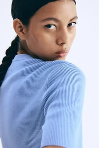 Short-Sleeved Cardigan