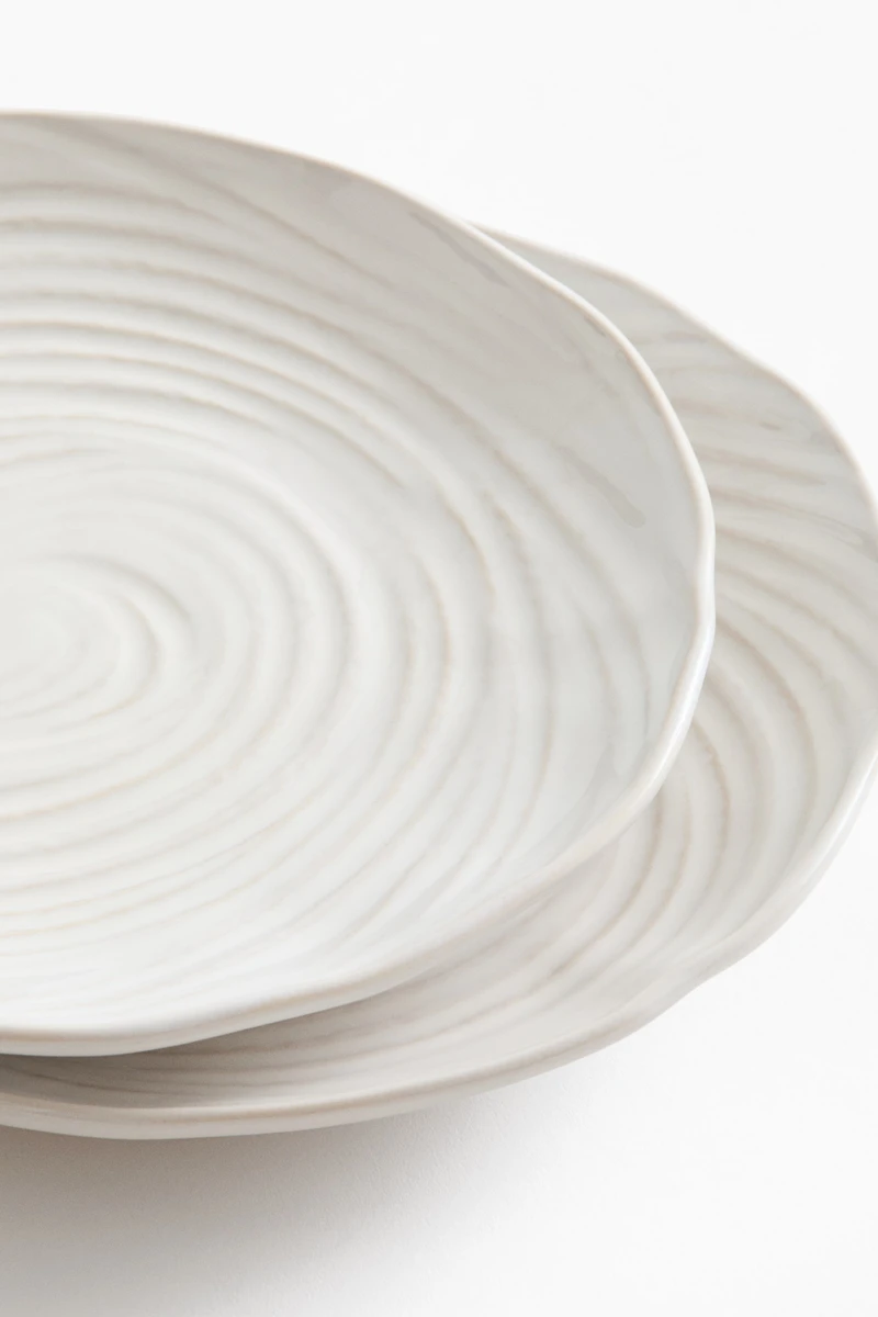 Lot de 2 petites assiettes en grès cérame