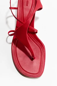 Sandales en cuir avec talon bobine