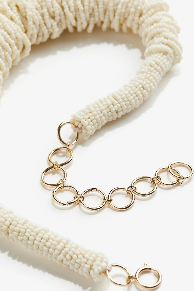 Collier avec perles en verre