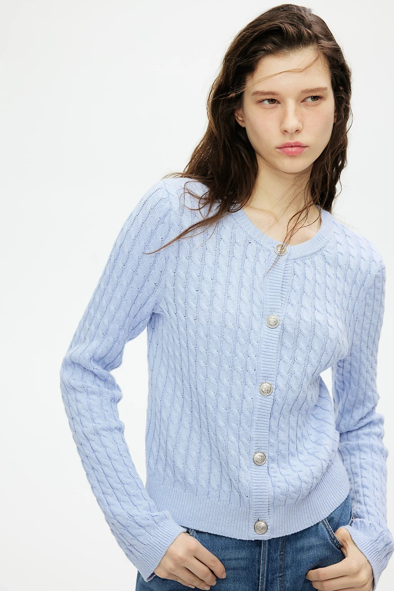 Chandail en tricot torsadé