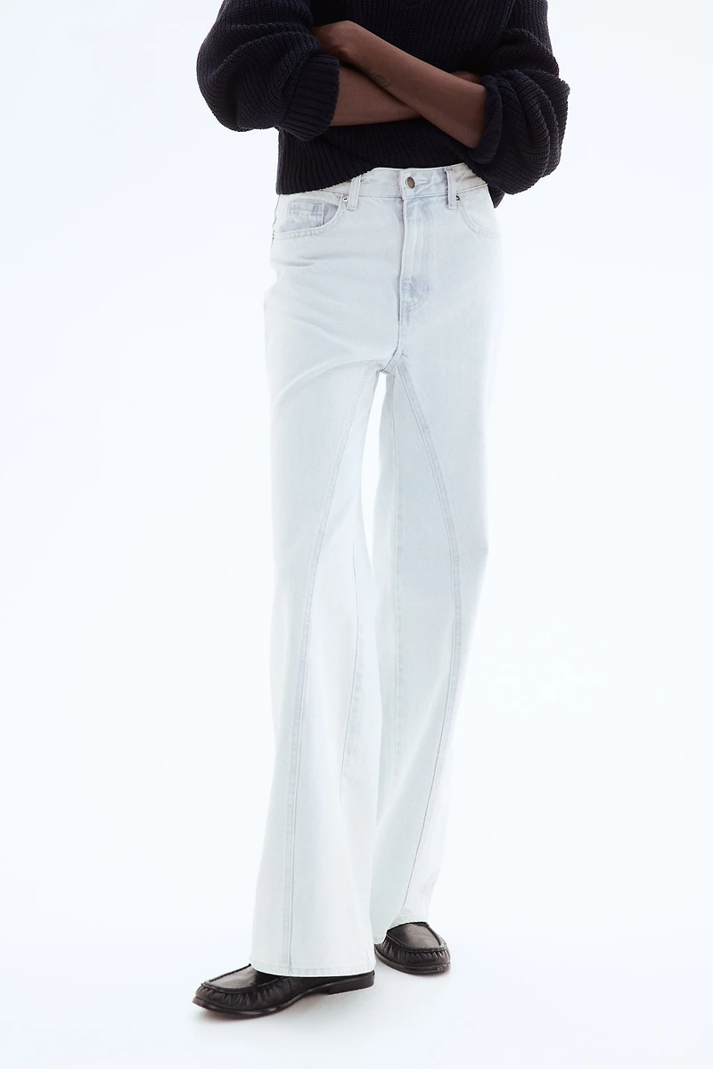 Flared Jeans
