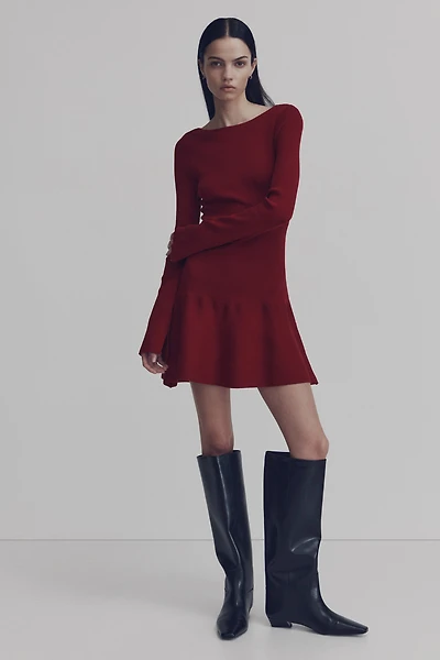 Robe côtelée avec jupe évasée