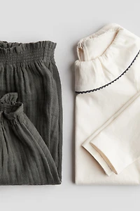 Ensemble 2 pièces avec blouse et pantalon