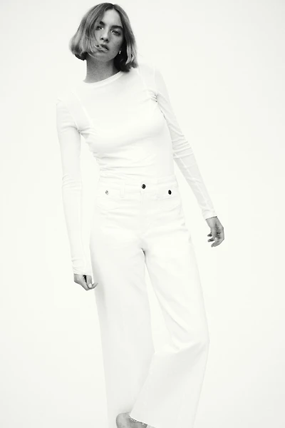 Jean large à la cheville taille haute