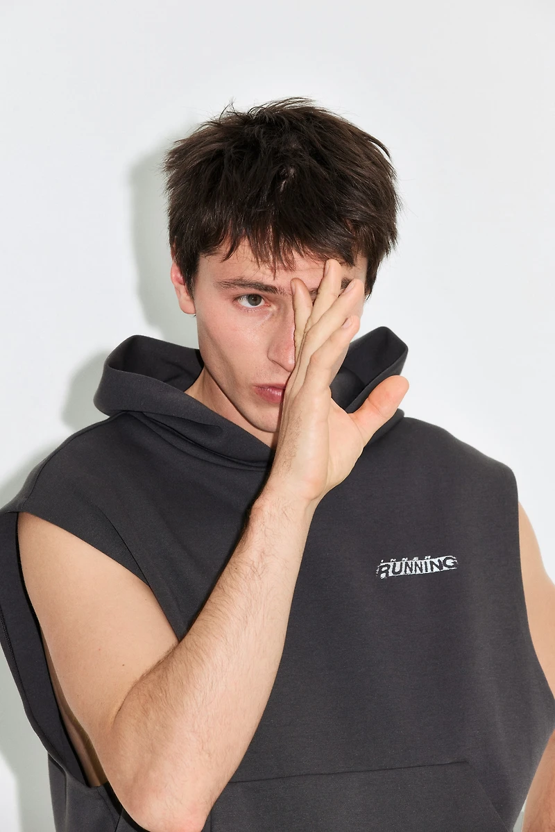 Sleeveless Sports Hoodie with DryMove™