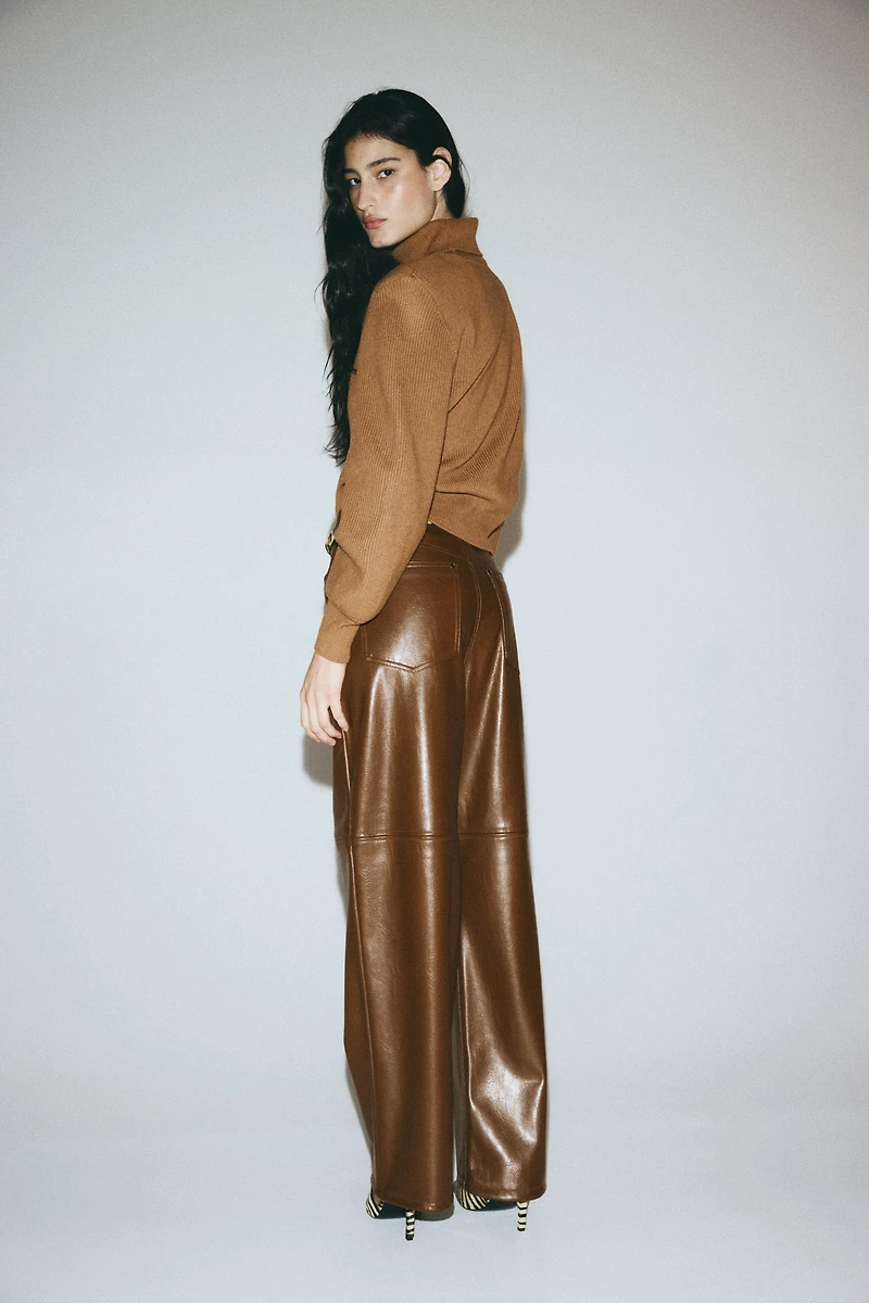 Chandail à épaulettes