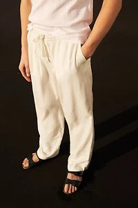 Débardeur et pantalon de pyjama