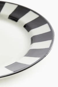 Medium-Sized Porcelain Plate
