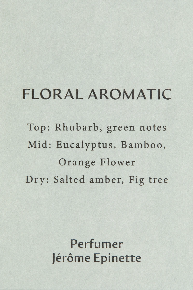 Bougie parfumée dans un pot en verre