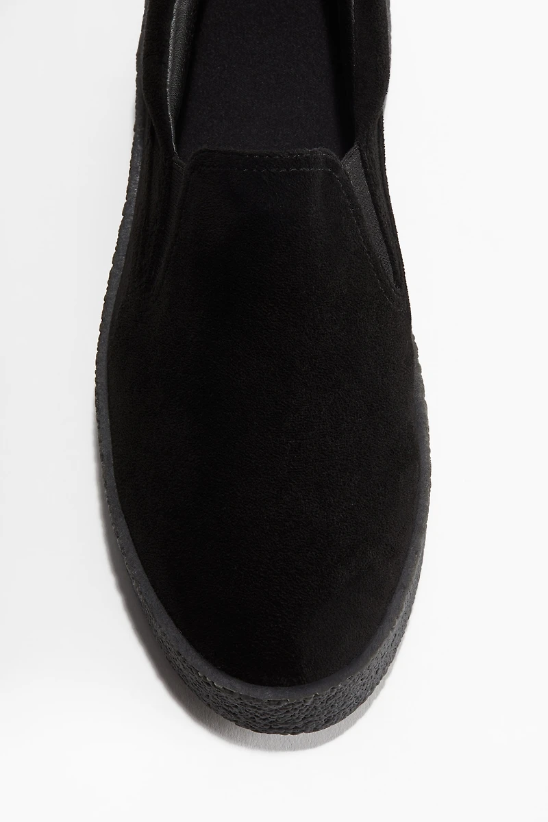 Slip-on trainers