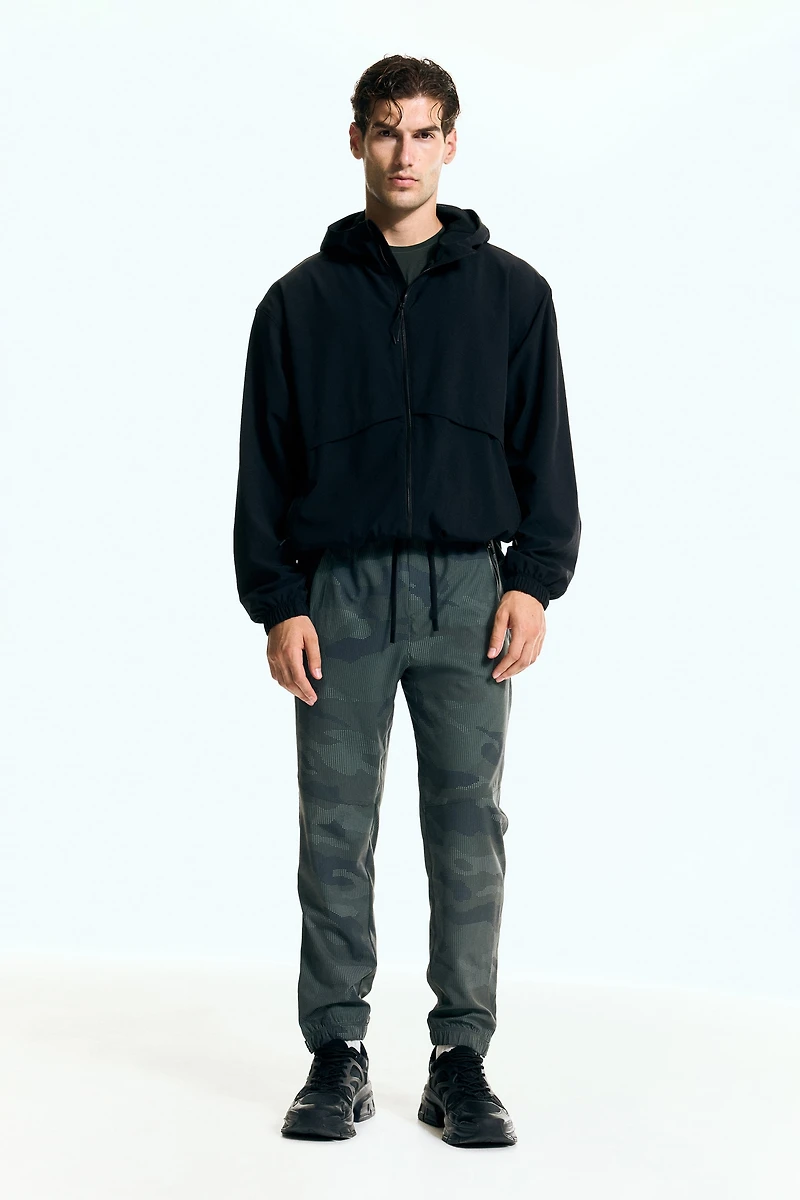 Regular-Fit Sports Joggers with DryMove™