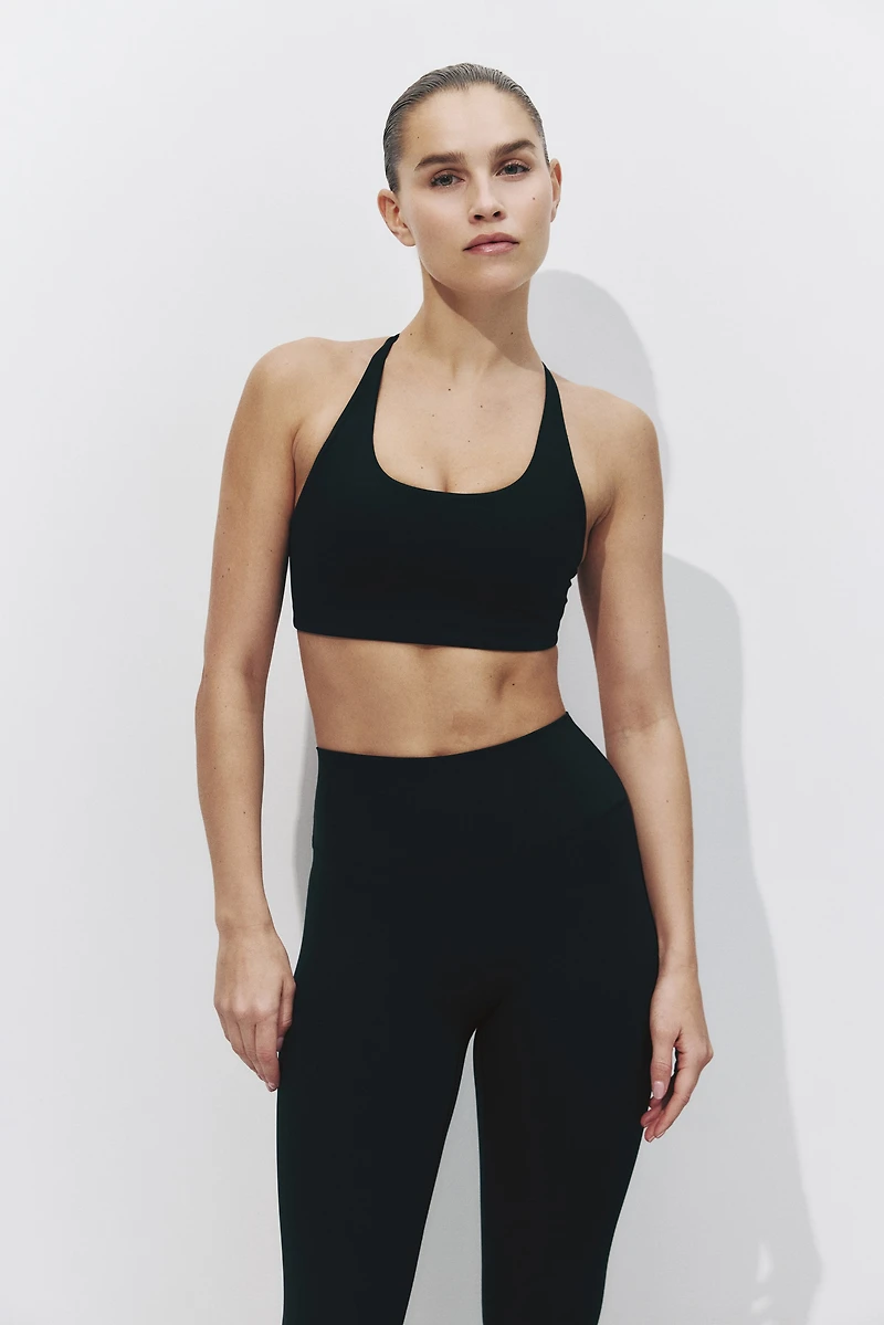 Medium-Support Sports Bra with SculptMove™
