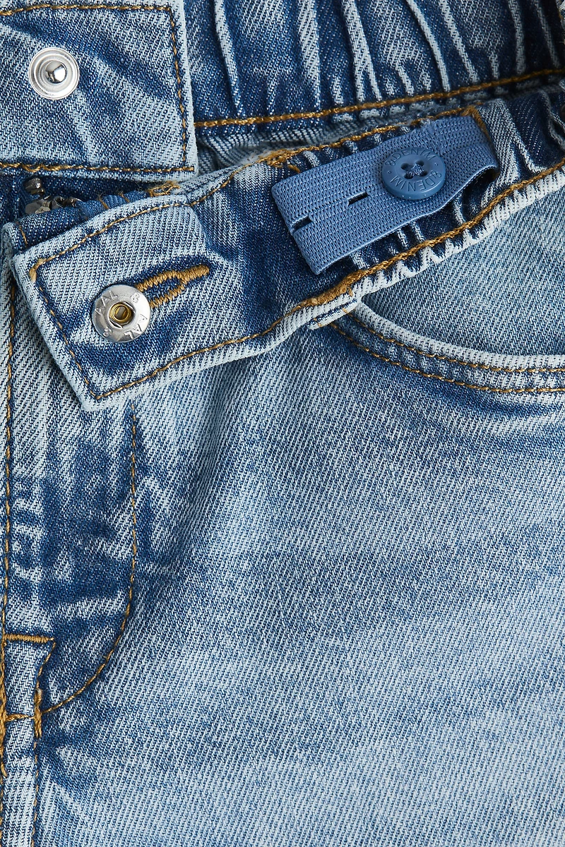 Loose Fit denim shorts