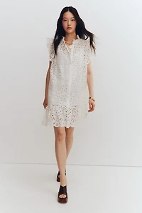 Robe en broderie anglaise