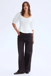 Blouse à encolure dégagée