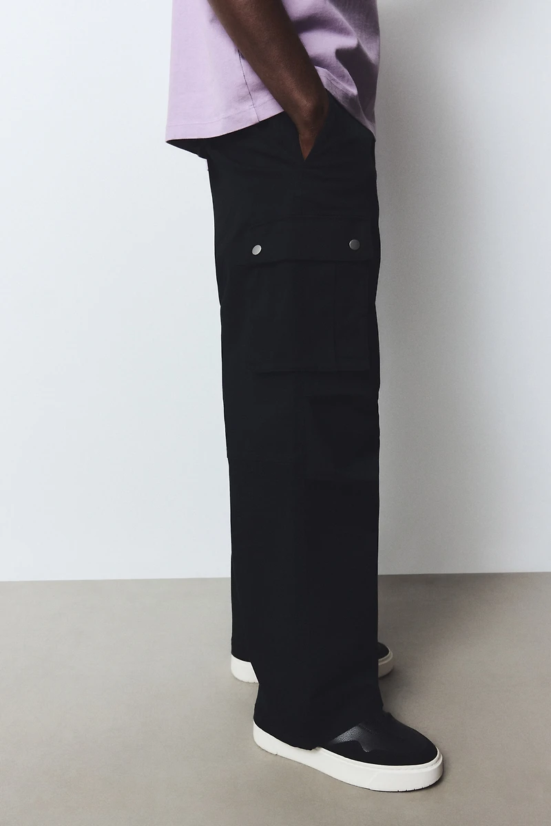 Loose-Fit Cargo Pants