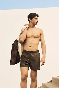 Short de bain froissé
