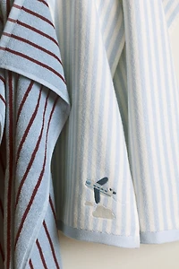 2-Pack Embroidered-Detail Guest Towels
