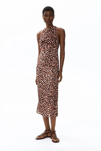 Robe sans manches avec encolure bénitier