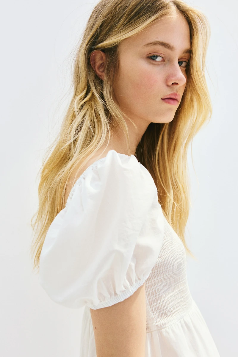 Robe en coton avec manches bouffantes