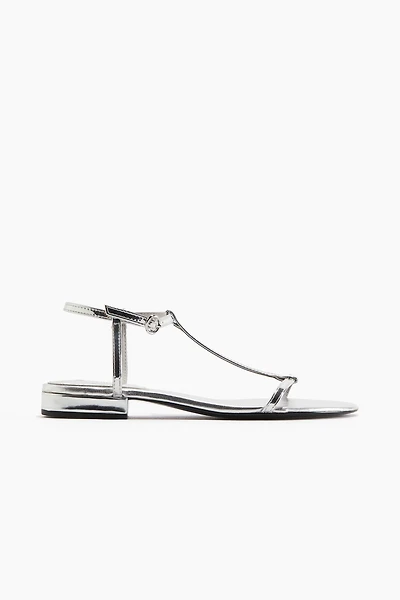 Sandales à brides fines