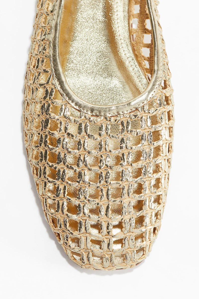 Straw Flats