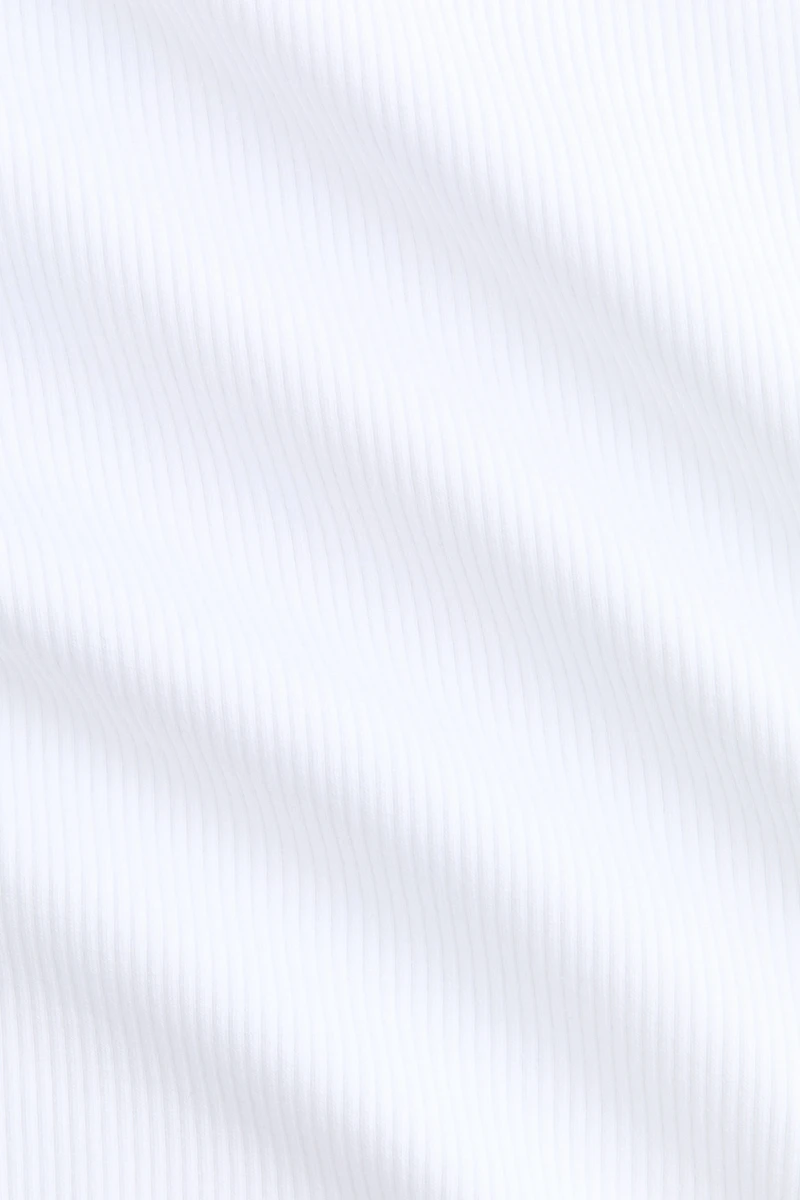 Camisole côtelée rafraîchissante ajustée