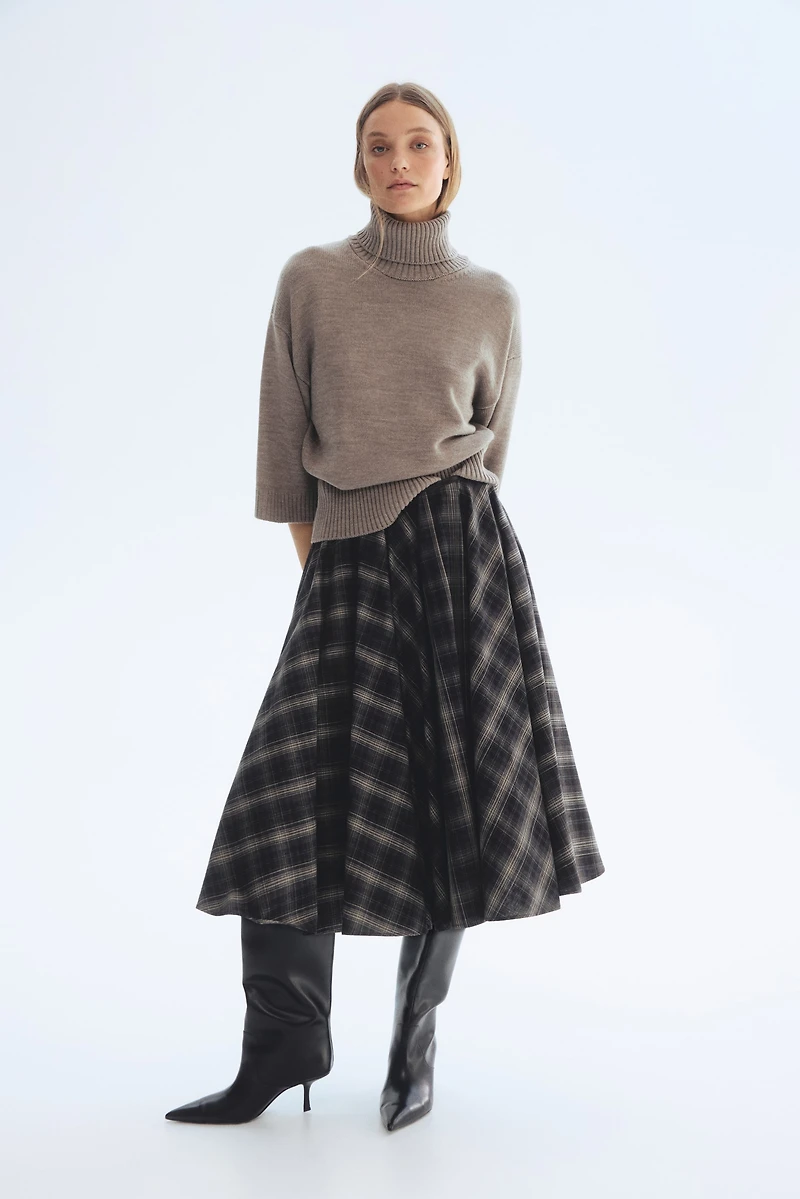 Chandail à col roulé en fin tricot doux