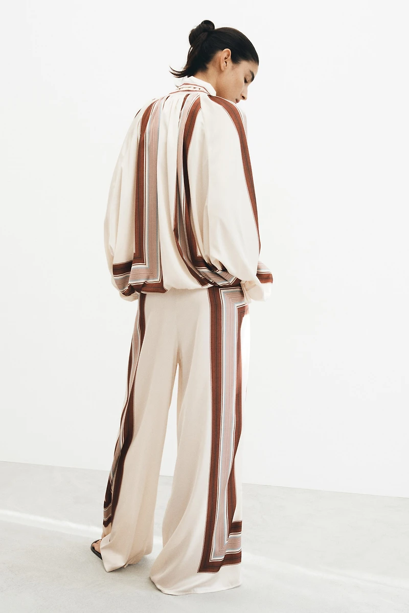 Pantalon à cordon en satin