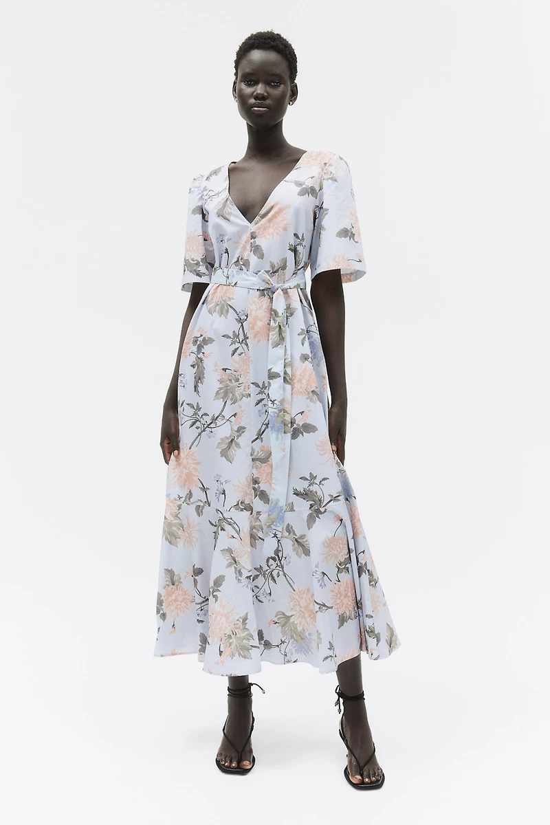 Robe avec ceinture à nouer