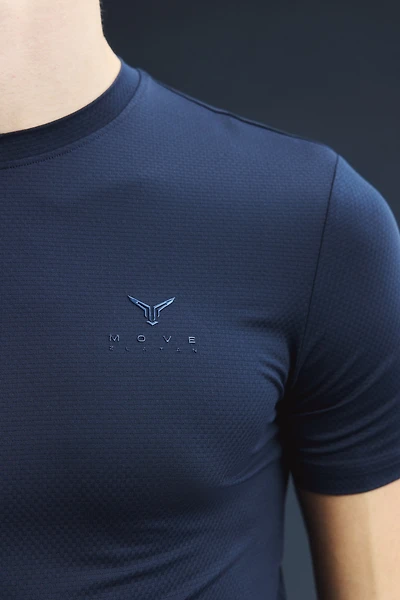 Muscle Fit Sports T-Shirt with DryMove™