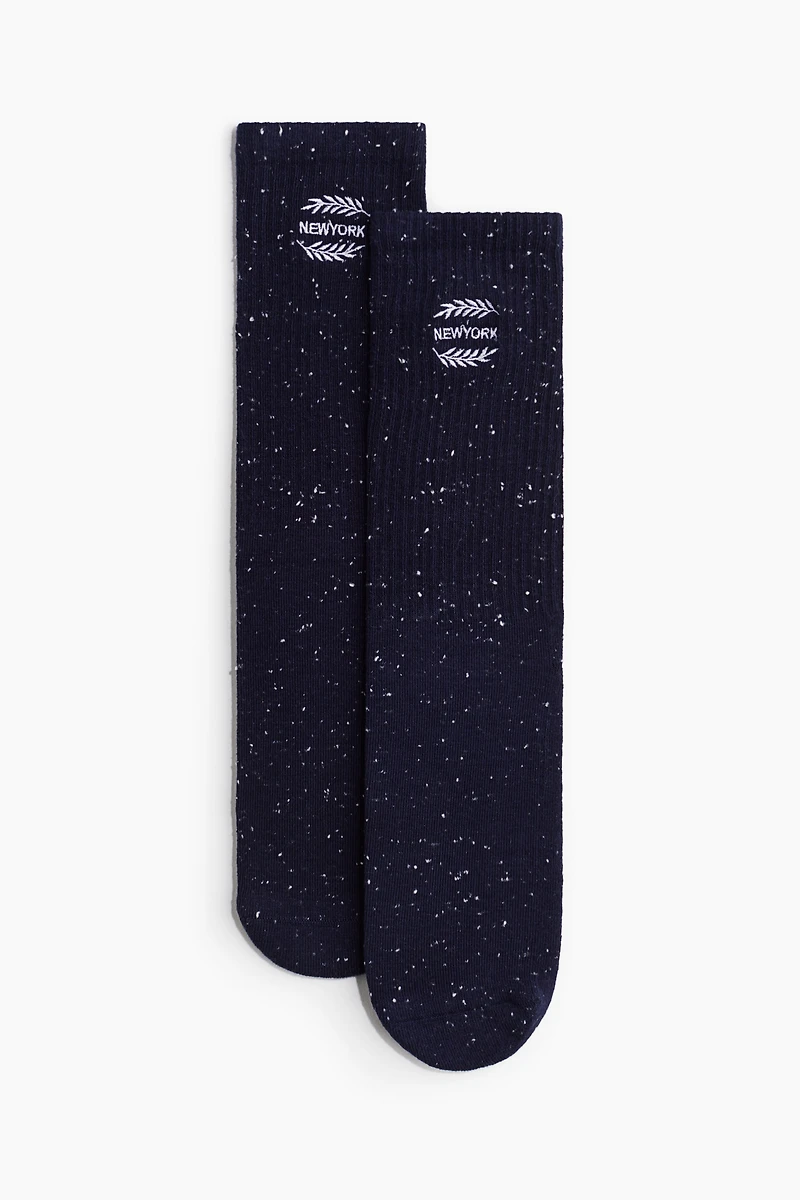 Motif-Detail Socks